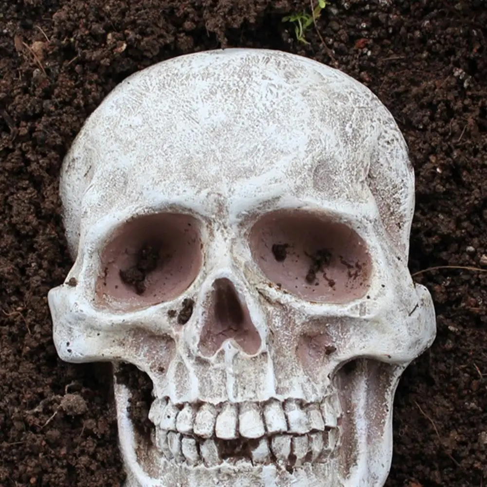 Fireplace Accessory Skull Figure Decoration Realistic Life Size Skull Figure Waterproof Resin Statue Halloween Decor for Home