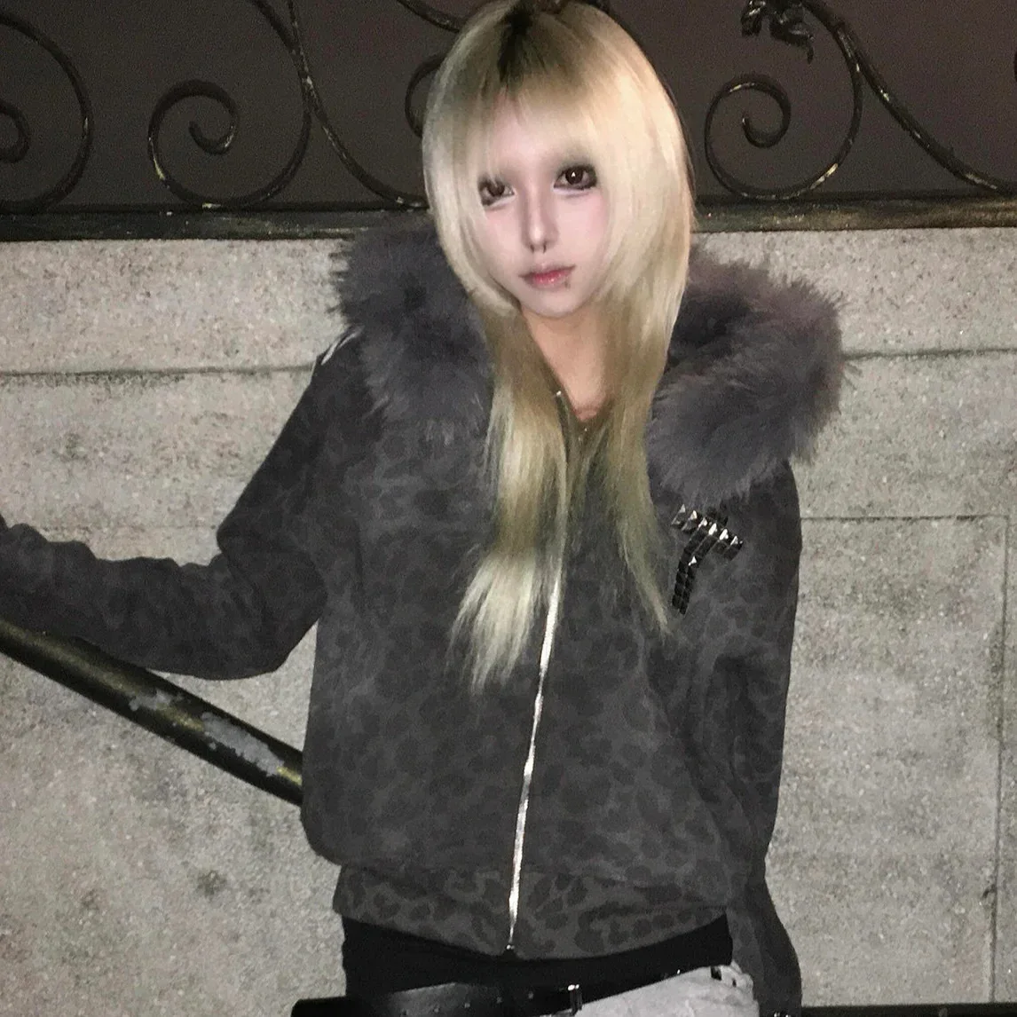 

Весенняя новинка: Модная толстовка с капюшоном в стиле ретро с леопардовым принтом, меховым воротником и стразами, повседневная куртка в стиле Y2K