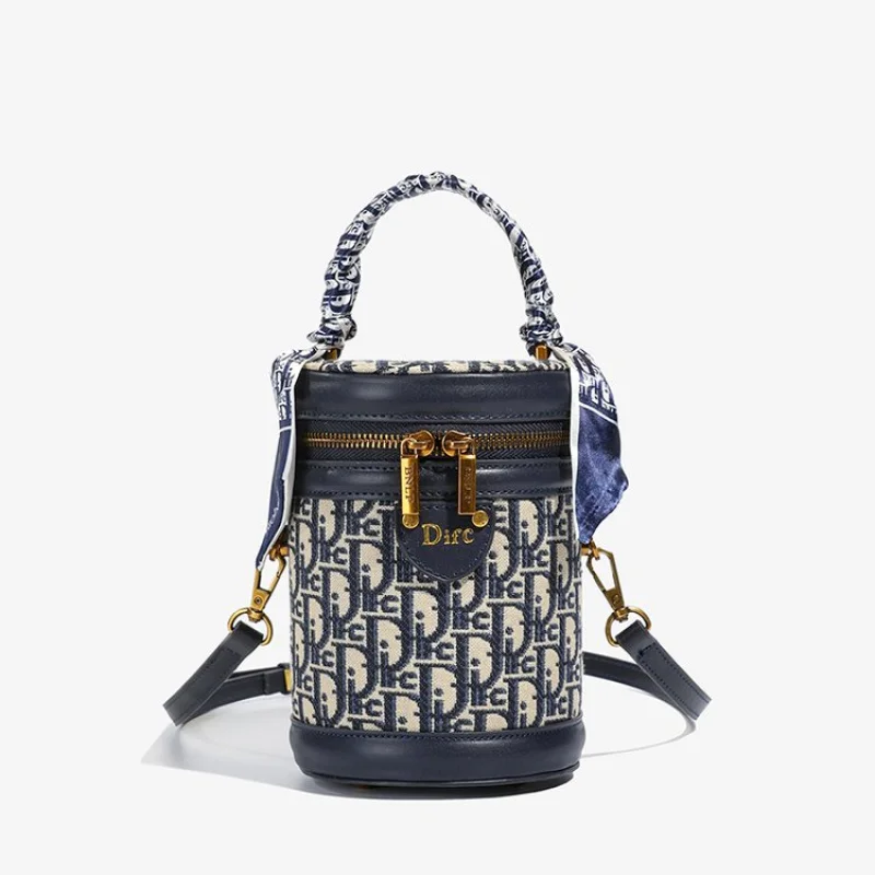 

Luxury Multi Functional Crossbody For Women Designer Inspired Versatile Bag With Detachable Pouches And Straps