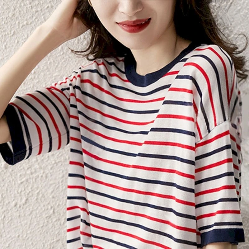 Knitted T-shirts Women Fashion Ice Silk Short Sleeve Tops Summer Trend Thin Loose T Shirt Breathable Striped Tshirt Y2k Clothes