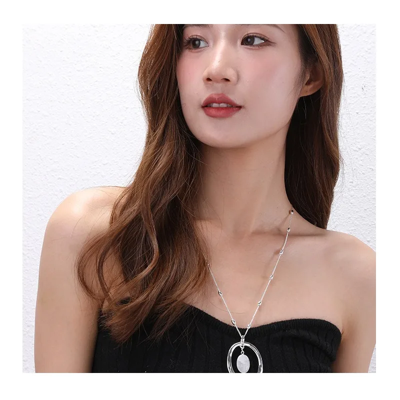 

Sweater Chain Women's High-end Sense Light Luxury Foreign Trade Exaggerated Fashion Necklace Jewelry Popular Alloy Long Necklace