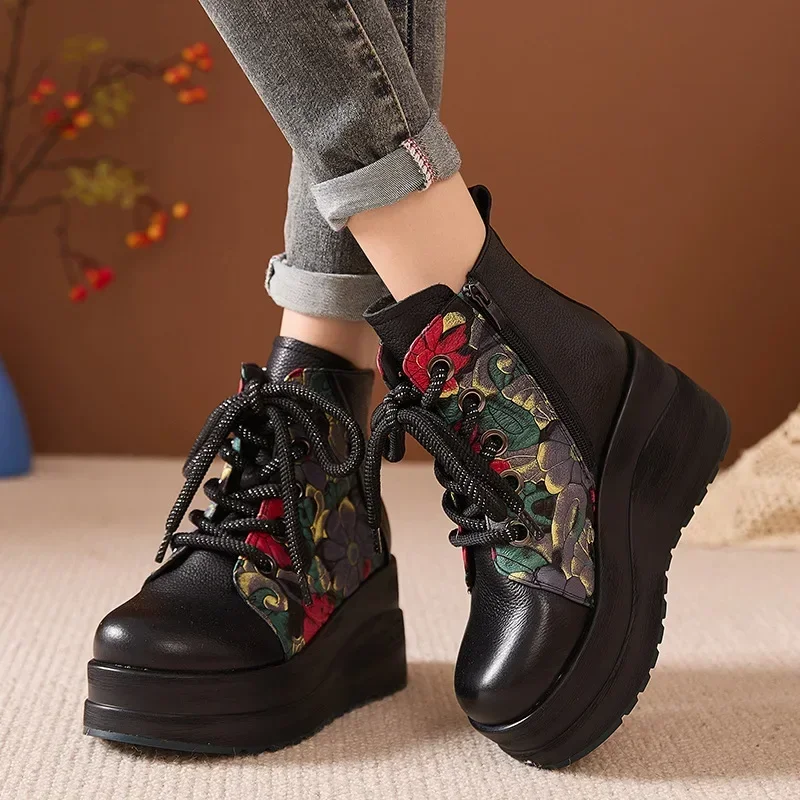 Qualidade superior 8cm estilo nacional cunhas salto tornozelo botas femininas inverno de pelúcia quente impressão couro genuíno botas plataforma grossa