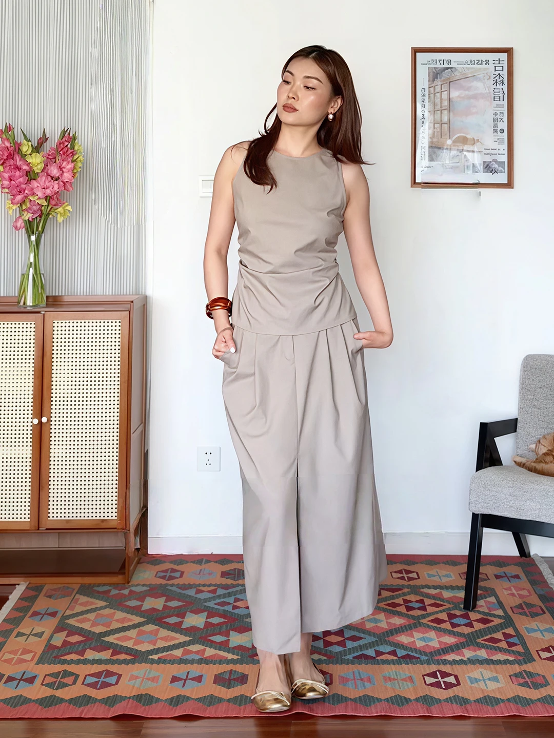 Elegant Commute Set Women's Summer Fashion Simple Sleeveless Waist-Cinched Vest Split  Skirt Two-Piece Ensemble