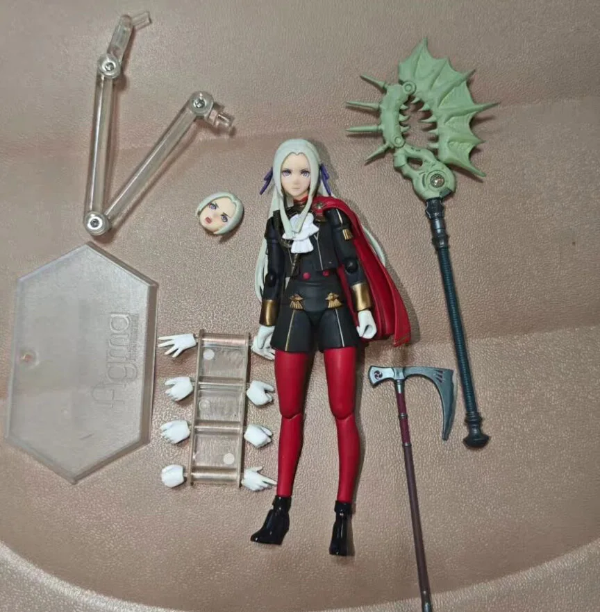 Em estoque menor preço 2025 japonês original anime figura móvel edelgard von hresvelg figura de ação brinquedos modelo colecionável