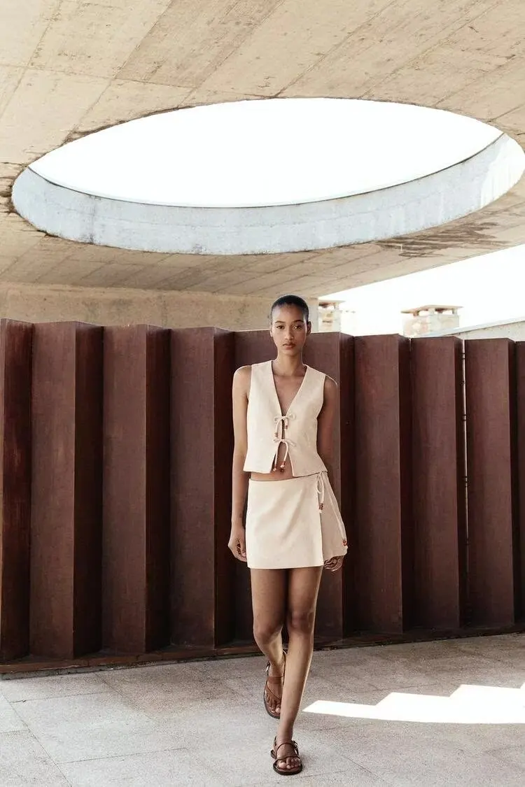 BB6499 ZA25 summer new fashionable women's clothing French bead decoration simple sleeveless vest vest vest vest vest 3431998