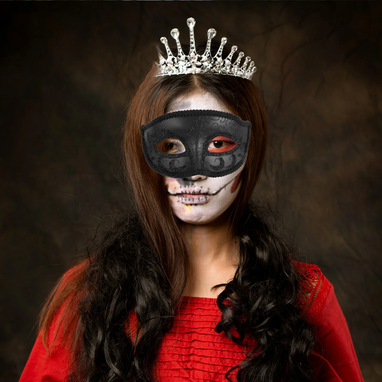 

2Pcs Stylish Couple Eye Mask Masquerade Metal Half Face Design Festival Party Carnival Cosplay Halloween Ball Accessory Gift