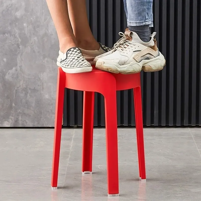 Plastic High Stools Can Be Stacked, Thickened, Durable, and Durable for Household Use. Simple round Stools in Restaurants