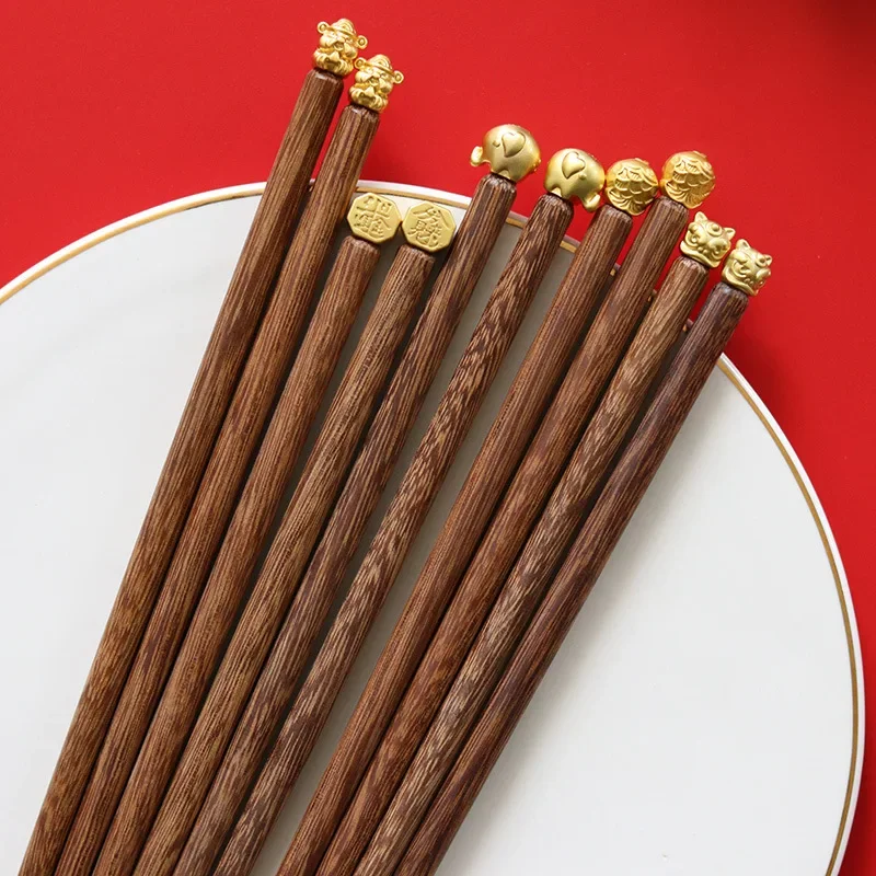 Metal head chicken wing wood high-end chopsticks six pairs of gift boxes family banquet corporate hand gift public chopsticks