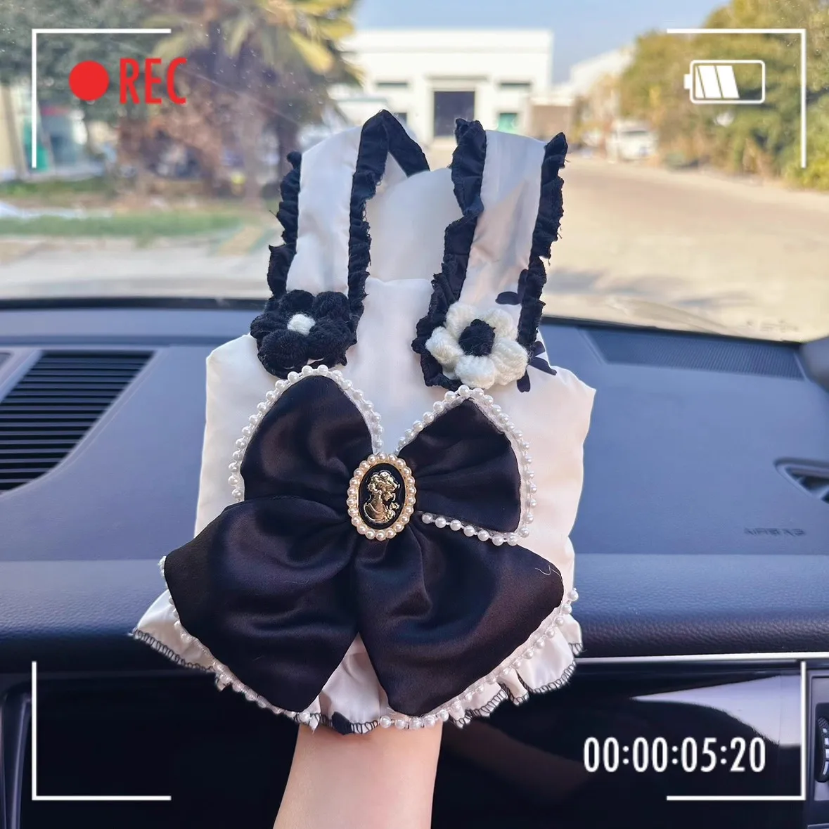 

Warm Cotton Doggy'S Cardigan Dress With Bow Tie - Elegant Classic Style Pet Winter Dress