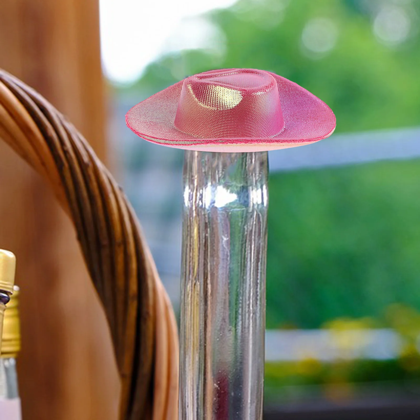 6 pezzi mini cappelli da cowgirl da cowboy occidentali in plastica carino piccolo tappo di bottiglia decorazioni forniture artigianali per feste cappelli da cowboy per la festa