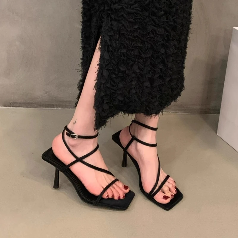 2024 Spring and autumn niche high heels new summer temperament black lace-up Roman shoes women shoes pumps