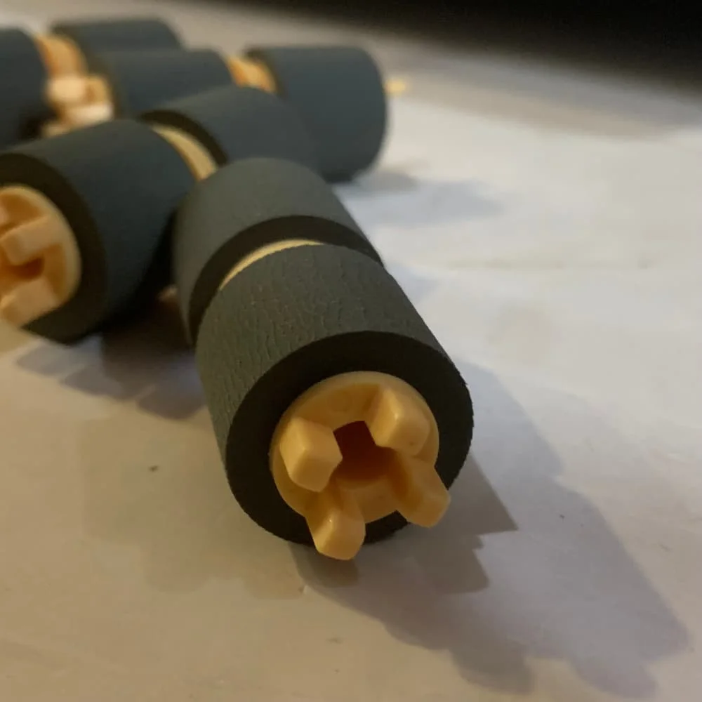 

100 шт. ролик захвата бумаги для Xerox DocuColor 5065 6075 240 250 242 252 260 7025 7030 7035 8000 550 560 570 2060 3060 3065