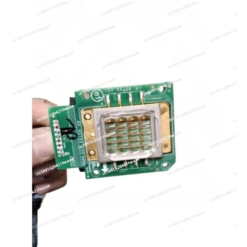 

Подходит для Nubm31 Nubm33 Подходит для лазерного проектора Источник света Лазерная лампа для