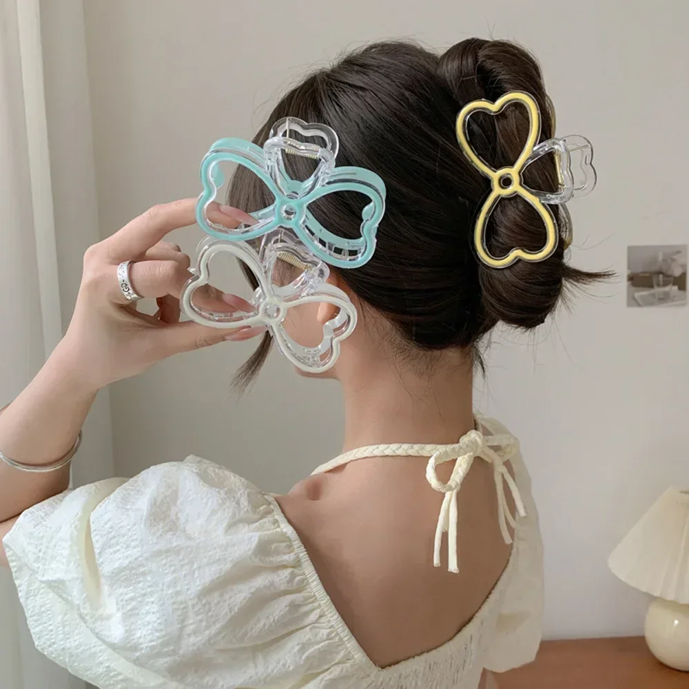 

Fashionable Transparent Bow Girl Hair Clip Cute and Sweet Pan Hair Back Spoon New Simple Shark Clip Women's Hair Accessories