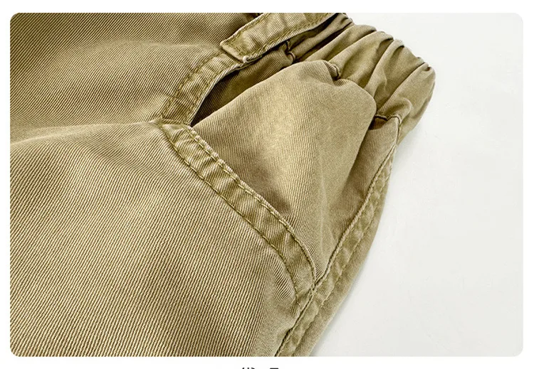 Kinder Cargo-Hose in Schwarz-Khaki mit Taschen für Jungen im Alter 5-14 Jahre, Baumwolle, Y2K-Stil, gerade geschnitten. – Detail 15