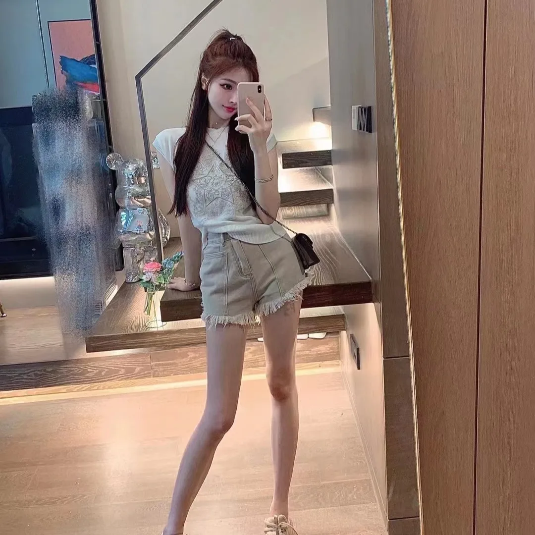 

Heavy Embroidery Svel Knitted Top Women's Faion Slim Fit Design Korean Sle ort Sve Casual Wear Summer New Arrival