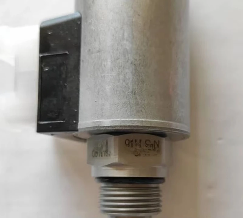 

Solenoid directional valve for roller press in cement plant