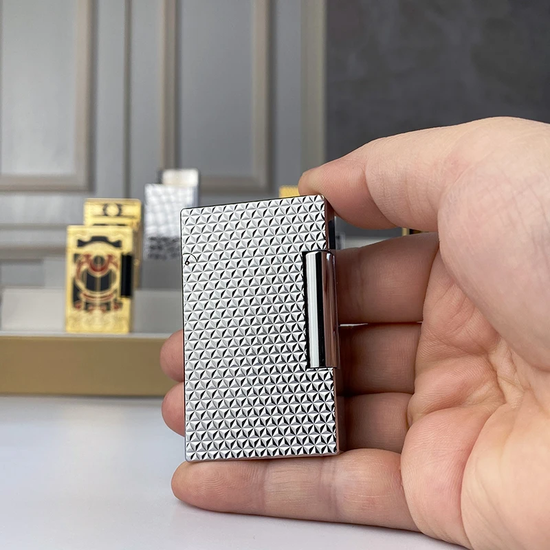 

New vintage Lighter Bright Sound brass shell windproof gas lighter for cigarette men's gift