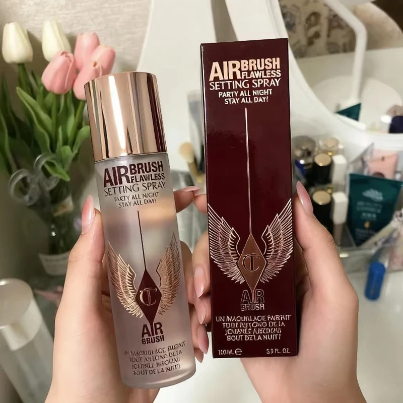 Charlotte Tilbury Liquid Foundation Liquid Setting Spray Seidiger, langanhaltender Concealer, feuchtigkeitsspendendes, konturverstärkendes Gesichts-Make-up