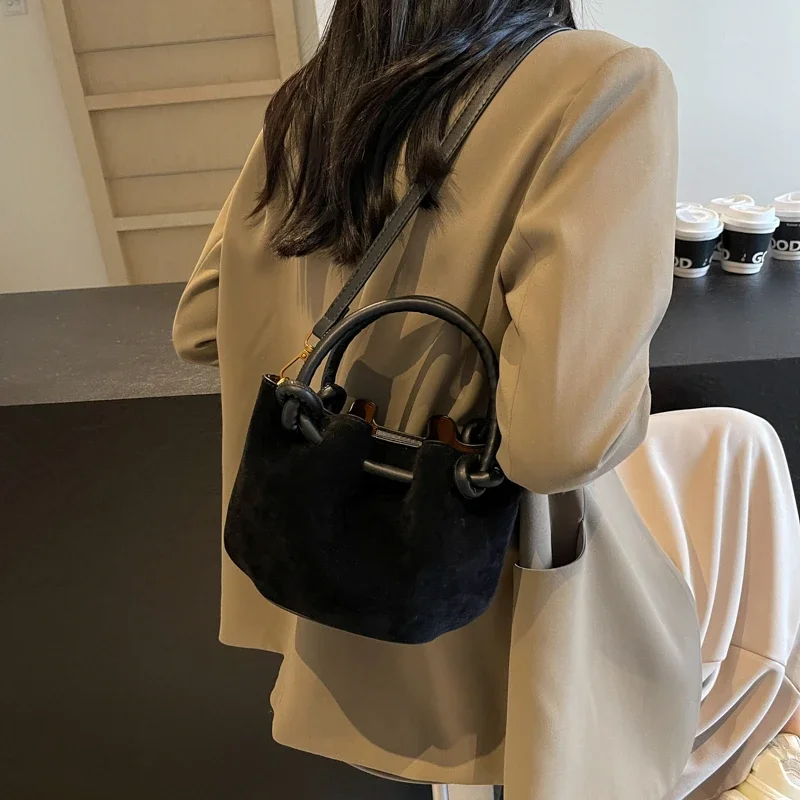 Simple Women\'s Shoulder Bags 2024 New Fashion Luxury Designer Bags for Women Solid Classic High Quality Ladies Messenger Bags