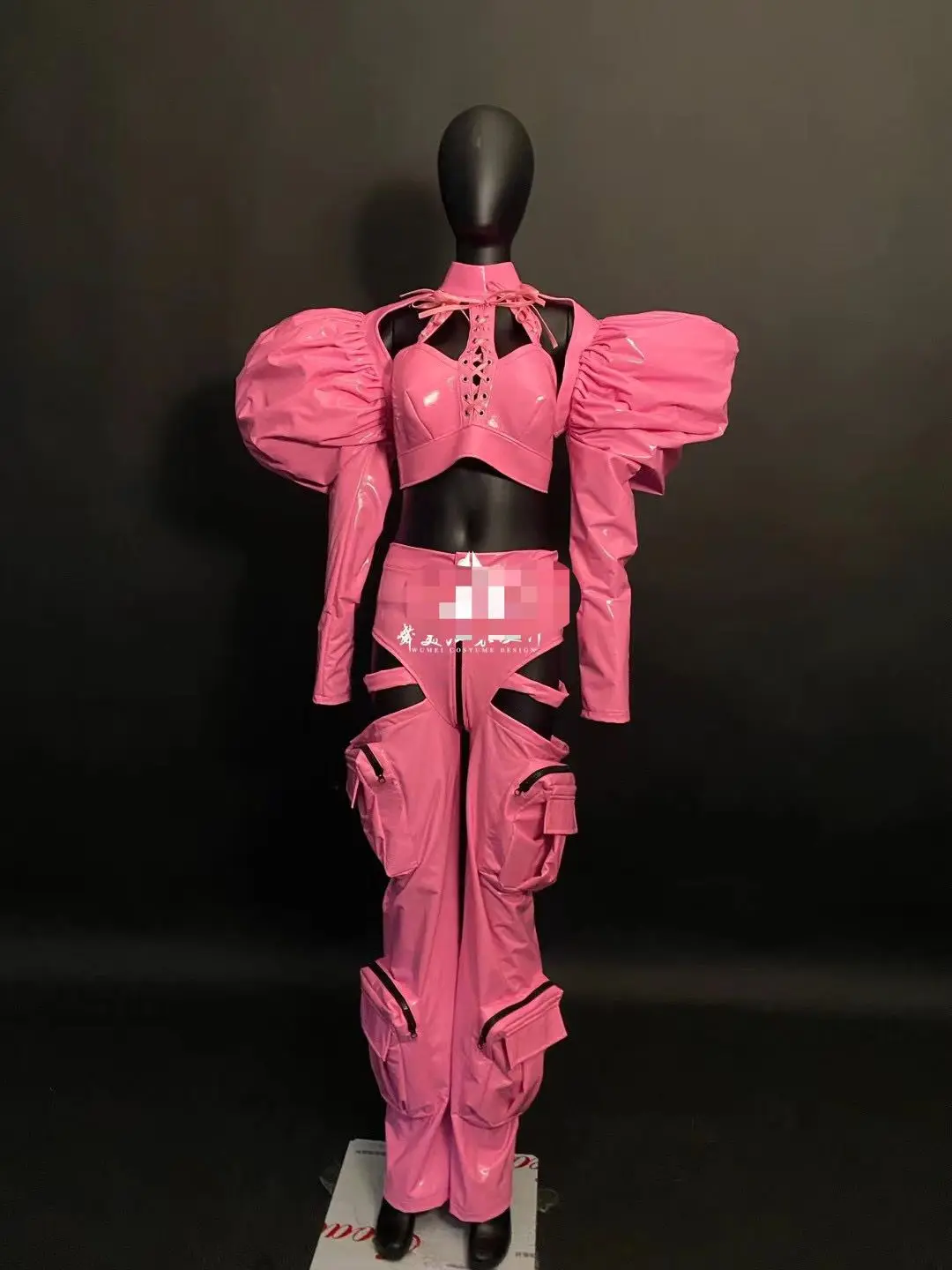 Rosa Leder übertrieben Schulter Top hohle Hosen Bühne Rave Outfit Tänzer Kostüm Frauen Pole Dance Kleidung Drag Queen Kostüm