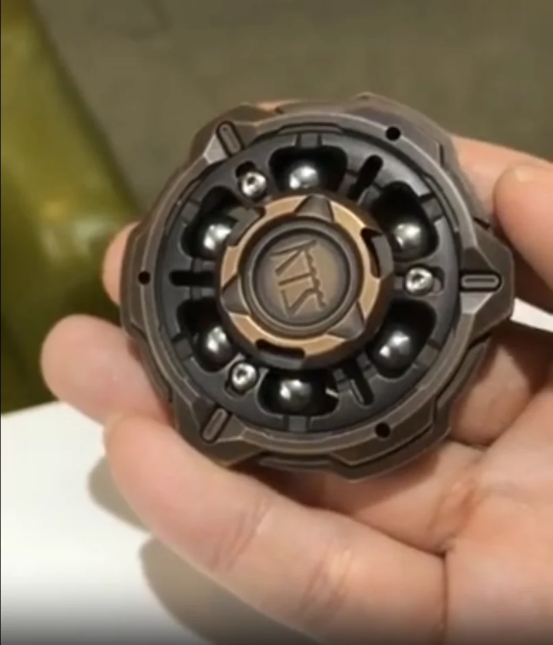 KTS God of War Fingertip Gyroscope Bronze Material is Out of Print