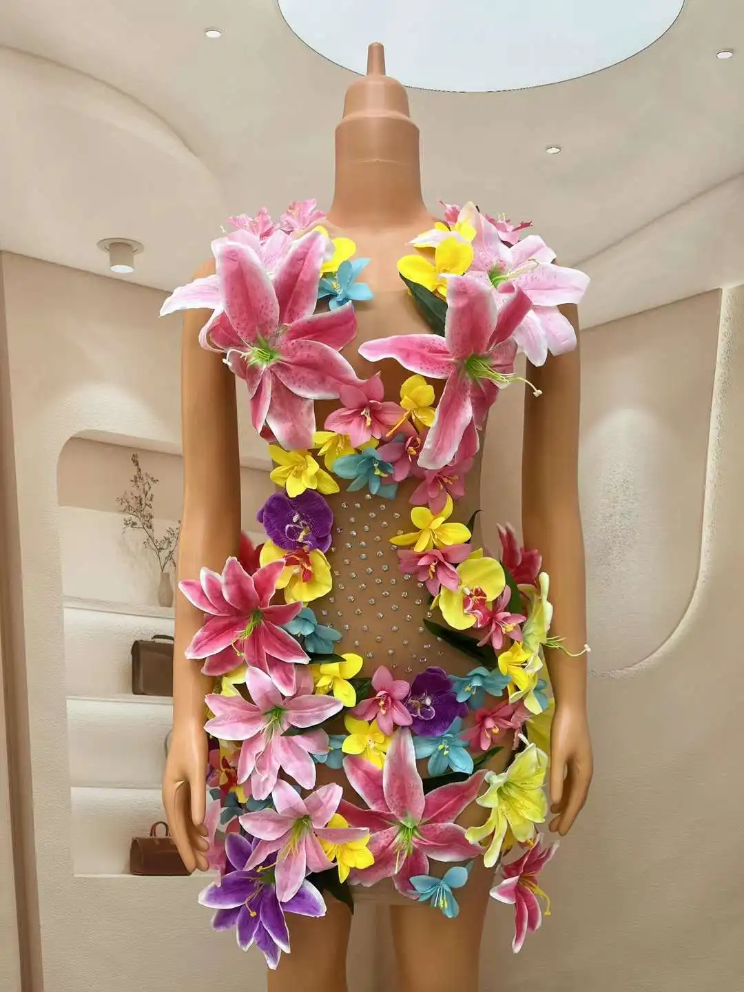 Sexy Blumen Kristalle Mesh Kleid Transparent Frauen Party Prom Geburtstag Feiern Blumen Kleid Nachtclub Sänger Bühne Kostüme