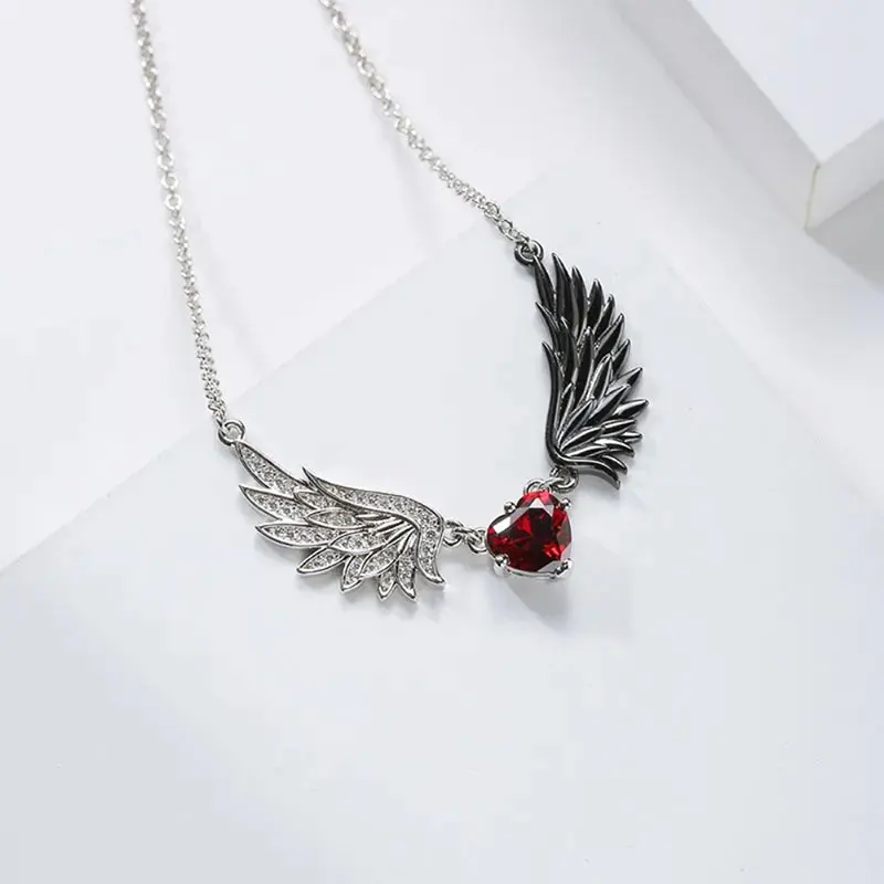 Trendy Creative Devil Heart Necklace Alloy Drop Nectarine Heart Demon Wing Pendant Necklace Jewelry Collares Gargantilla Mujer