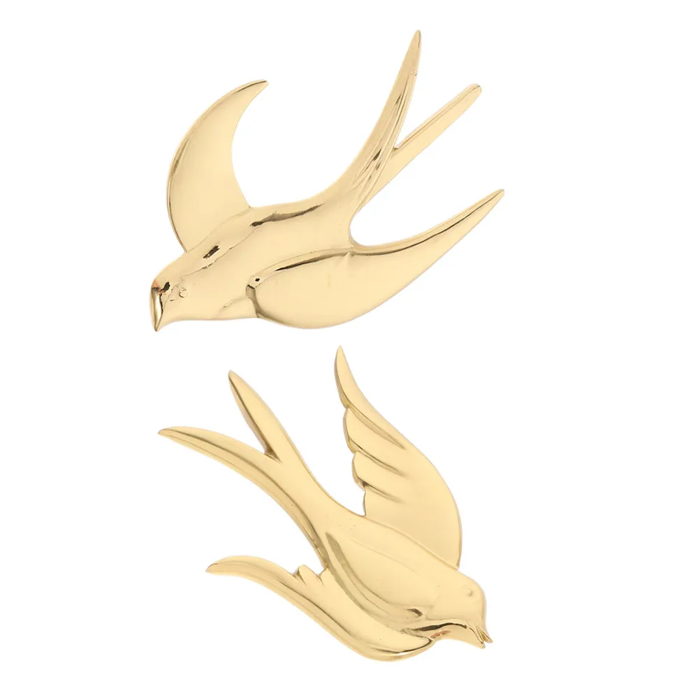 2Pcs Brass Swallow Wall Sculptures Vintage Flying Bird Artwork Home Wall Mounted Decoration Elegant Golden Ornament