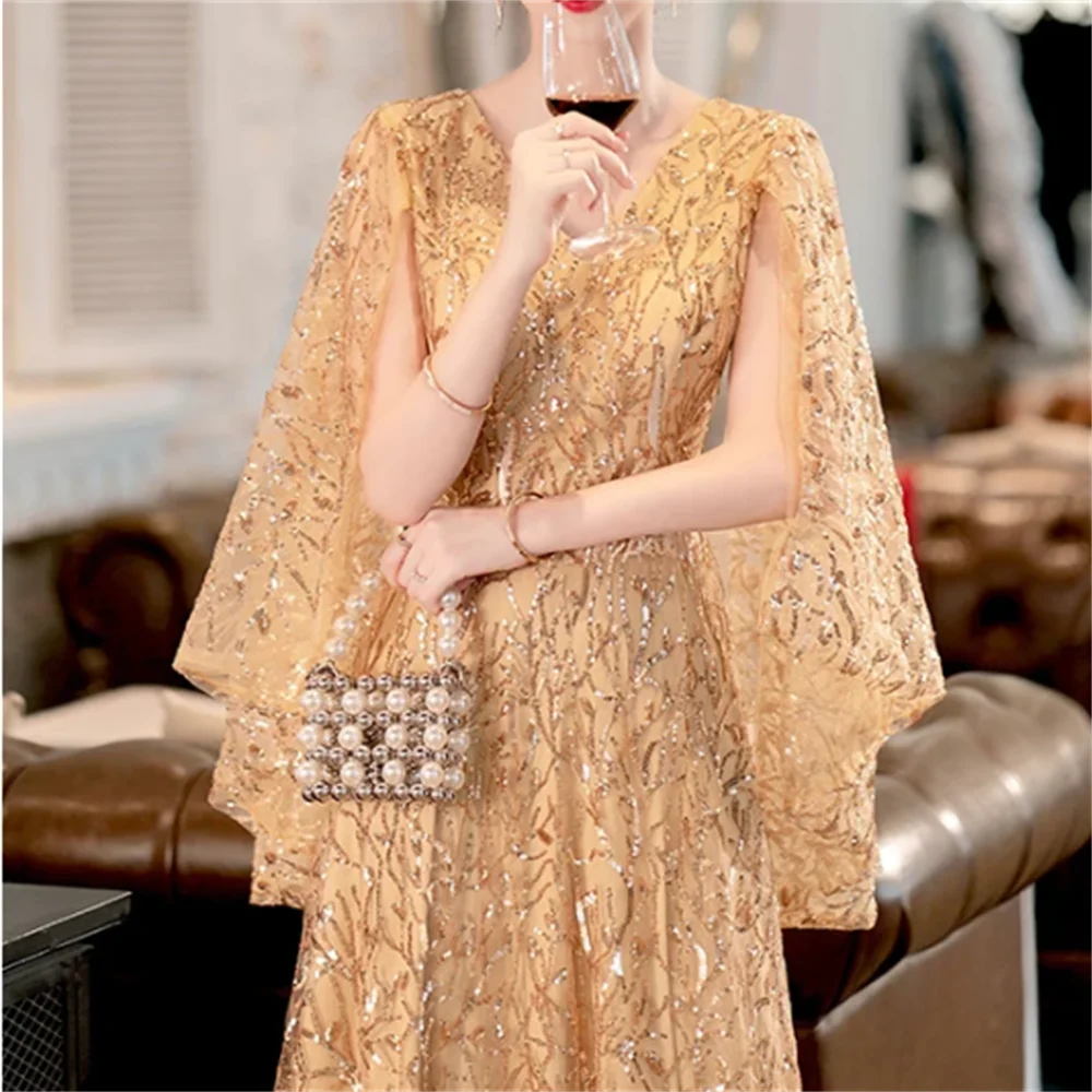 

2023 Elegant V-Neck A-Line Floor-Length Mother Of The Bridal Dresses Gold Sequin Long Wedding Party Gowns