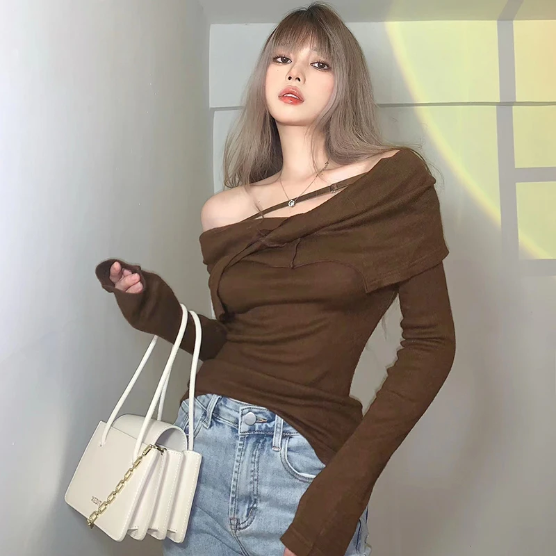 

Women Long Sleeve V-Neck Off Shoulder Slim T-shirt Hippie Clothes Streetwear Versatile Patchwork Fake 2-Piece Top Solid Tee