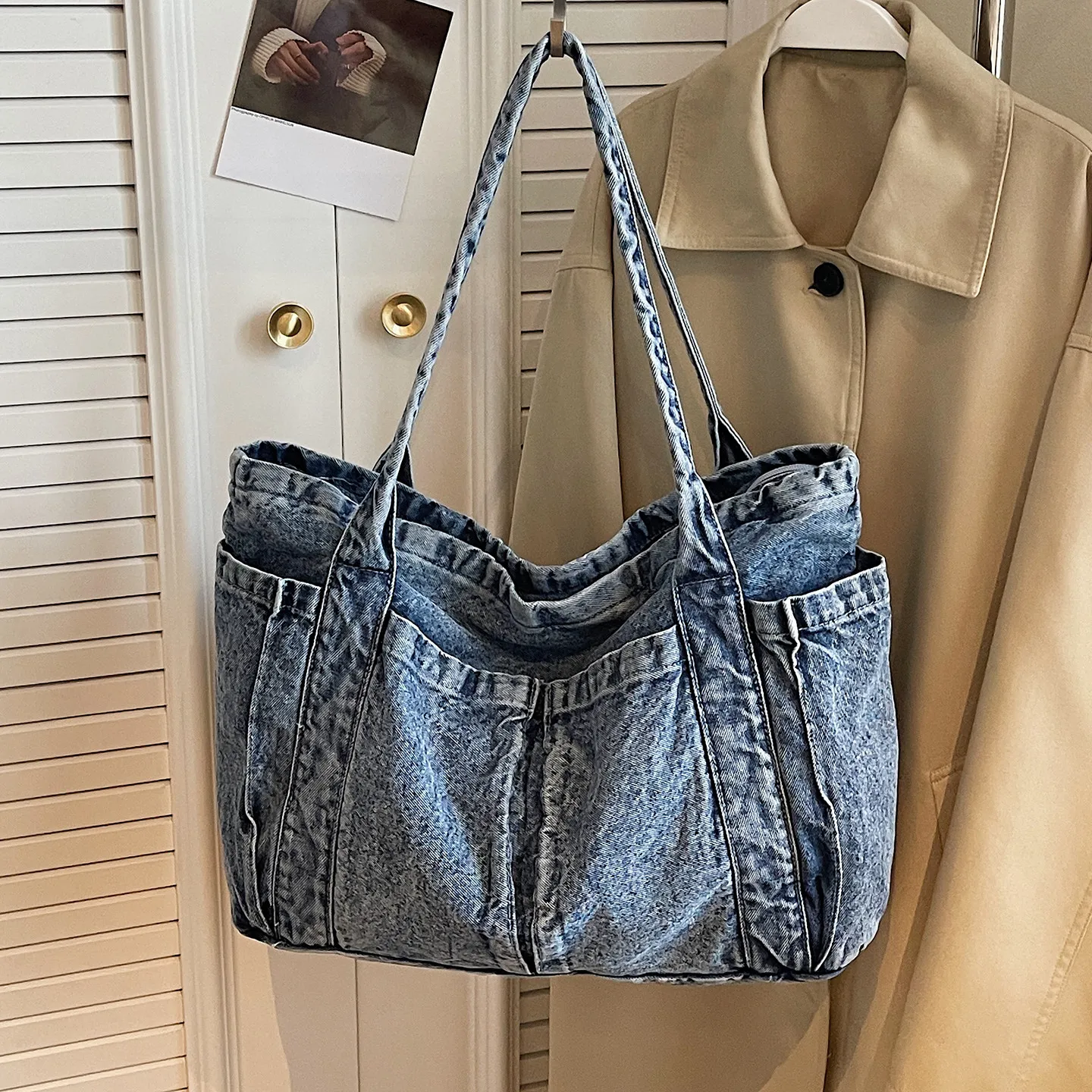 Women's Leisure Vintage Large Capacity Distressed Denim Shoulder Bag Versatile Casual Simple Commuting Multi-pocket Tote Bag