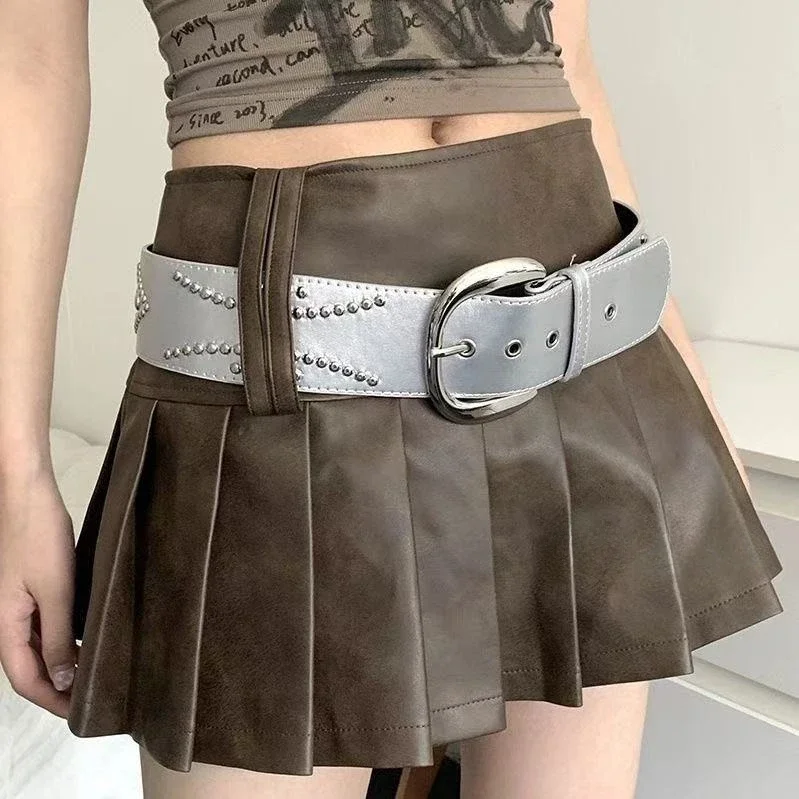 Designer Belt Streetwear Fashion Silver Rivet Wide Belt for Women Punk Style Y2K Accessories Waistband Grunge Metal Design Cool