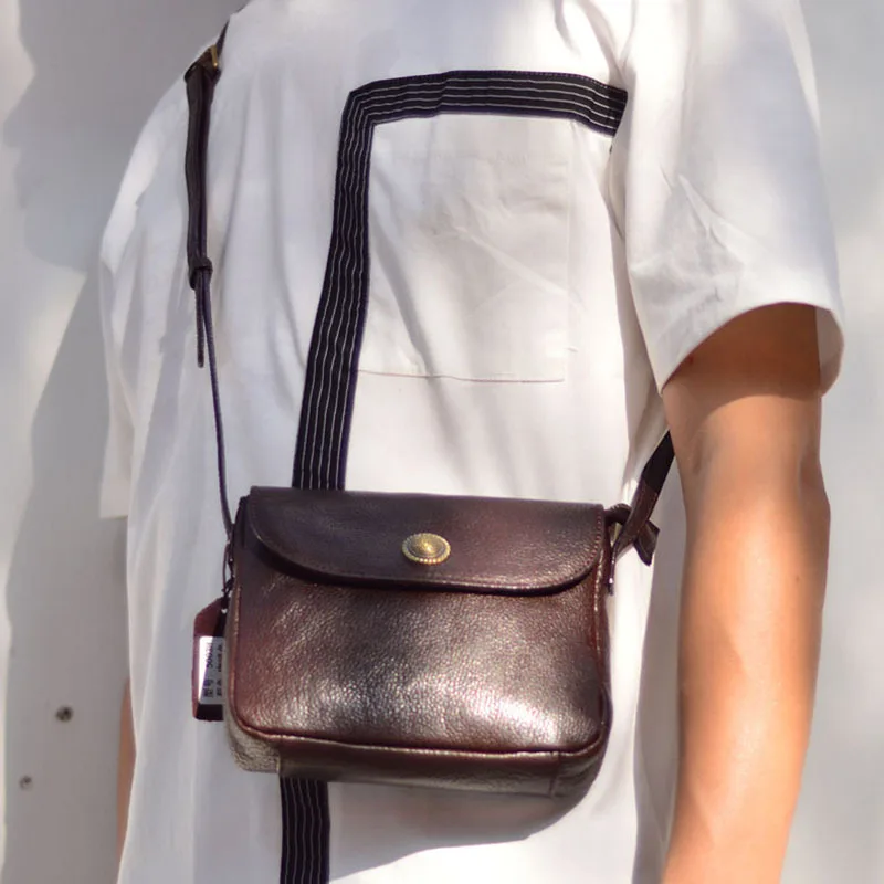 

AETOO Premium Premium Topcoat Plant tanned cow leather Vintage Single shoulder Crossbody saddle Bag Leather mini small phone bag