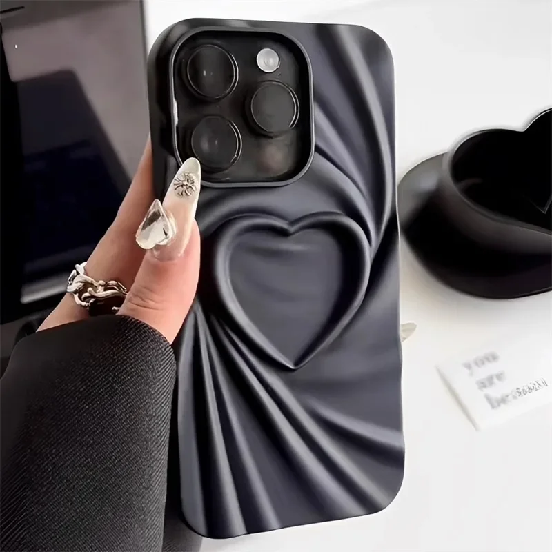 Funda de silicona suave con patrón de corazón de amor plisado para iPhone 13, 14, 15, 12, 11 Pro Max Plus, cubierta completa de lujo, protección