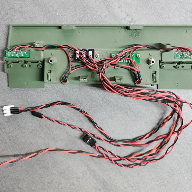 Henglong3889 1/16 Leopard 2a6 Tank Metal Rear Tailgate With Line Switch Charging Cable Can Be Applicable