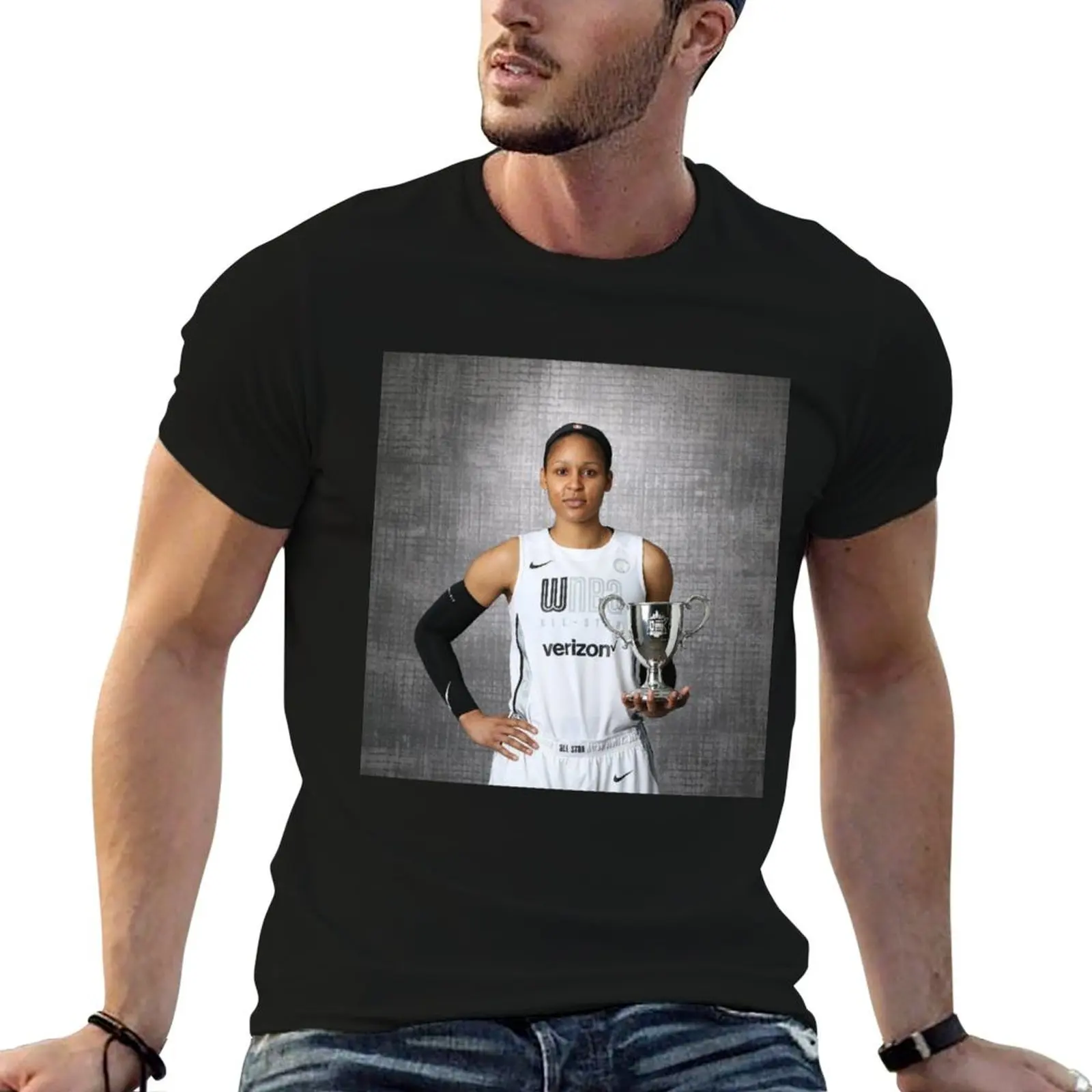 Maya Moore #001 T-Shirt Plus Size Lightweight Top