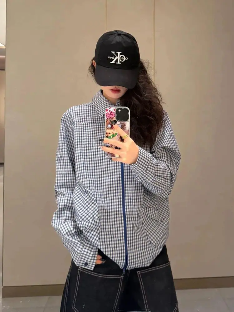 

Весна/лето 202, новая сине-белая клетчатая солнцезащитная рубашка с длинными рукавами и откидным воротником, повседневное свободное тонкое пальто для женщин