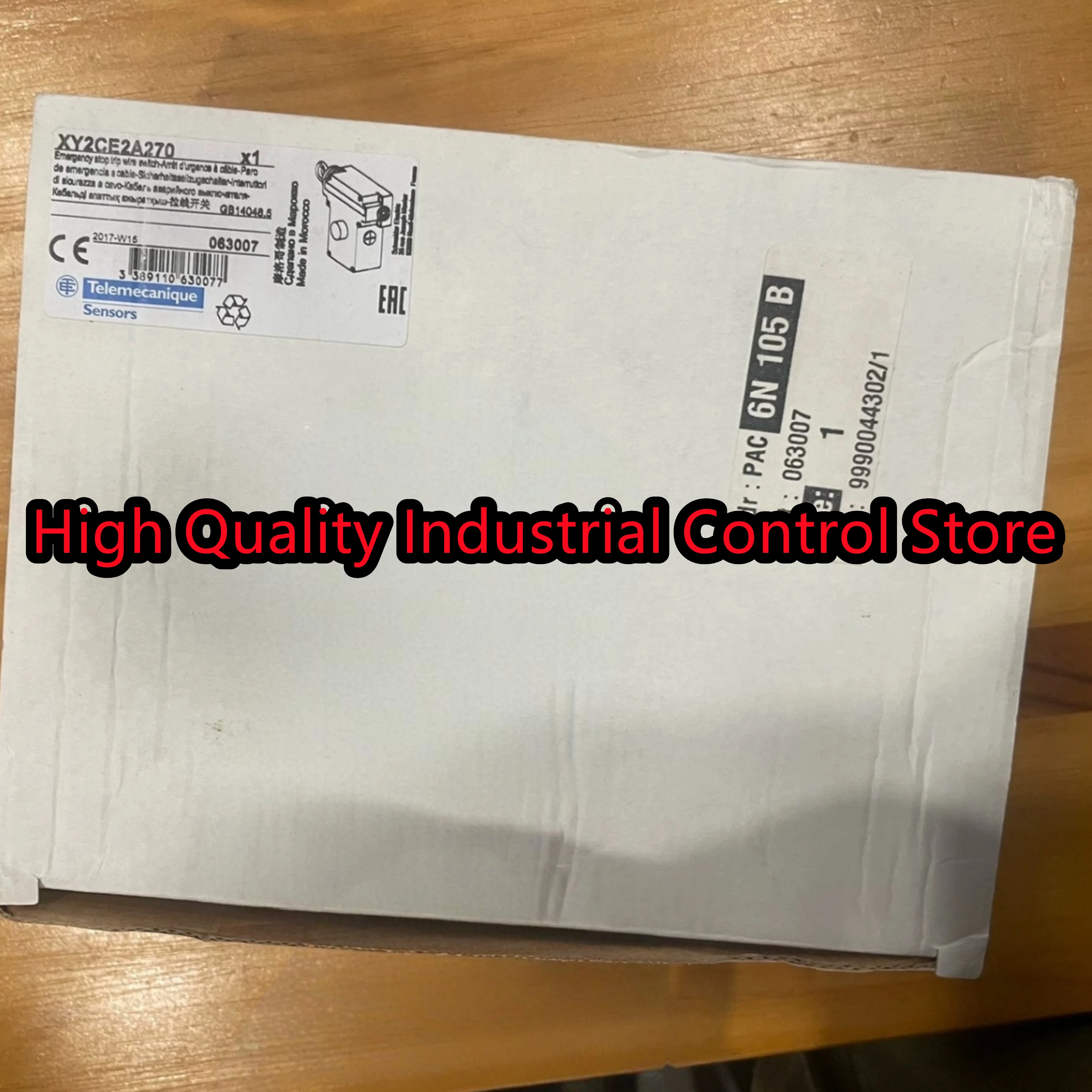 

Pull cord emergency stop switch XY2CE2A270 XY2CE2A290 XY2CE2A296 brand new