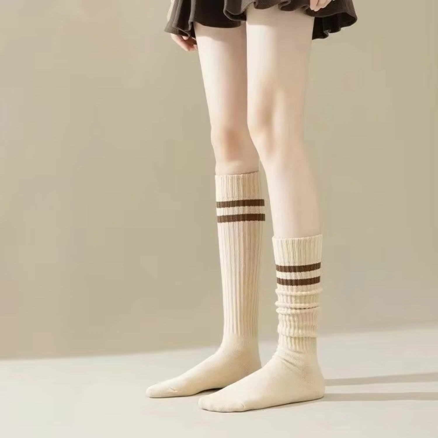 5 pairs of fashionable multifunctional women's socks, autumn and winter new stacked socks, casual and comfortable long socks.