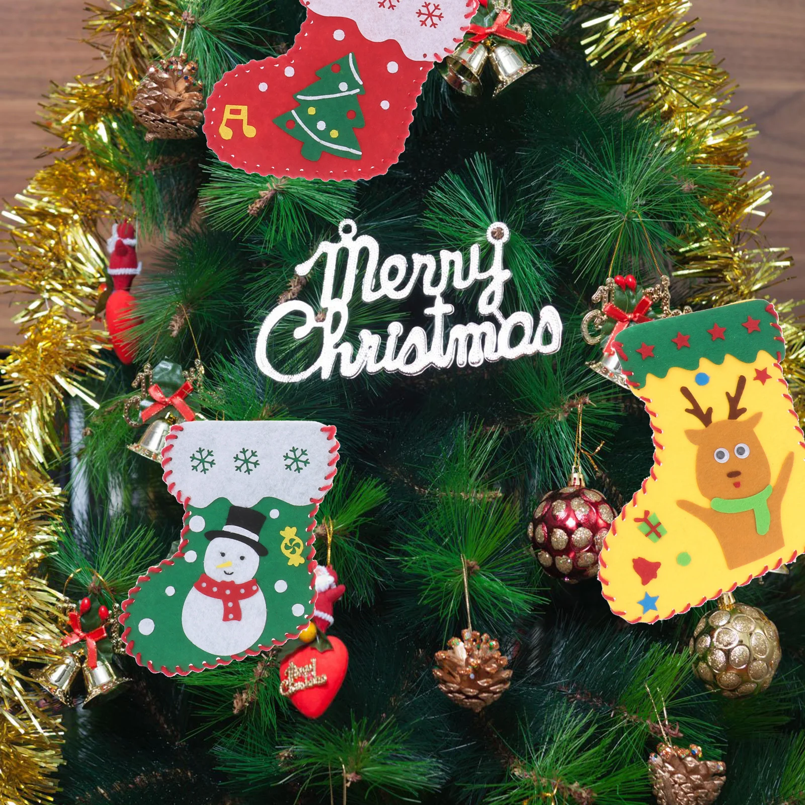 

4Pcs Christmas Stocking DIY Hand-Made Material Bag Kids Craft Decoration Kit Festive Xmas Cloth Children Handcraft Holiday