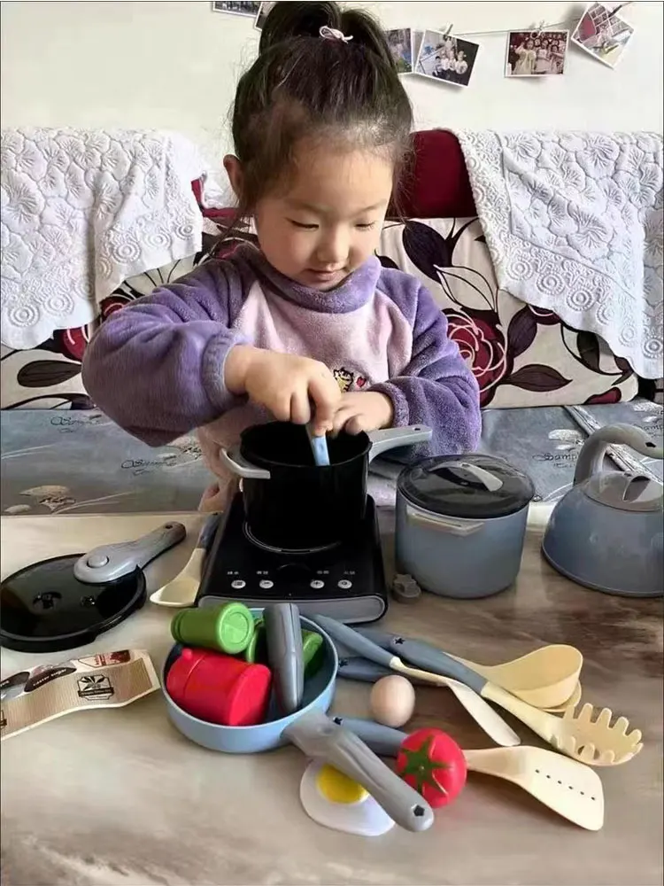 Cucina giocattolo per bambini Utensili da cucina Giochi di finzione per bambini Taglio Set di alimenti in miniatura Pentola educativa Regalo novello unisex