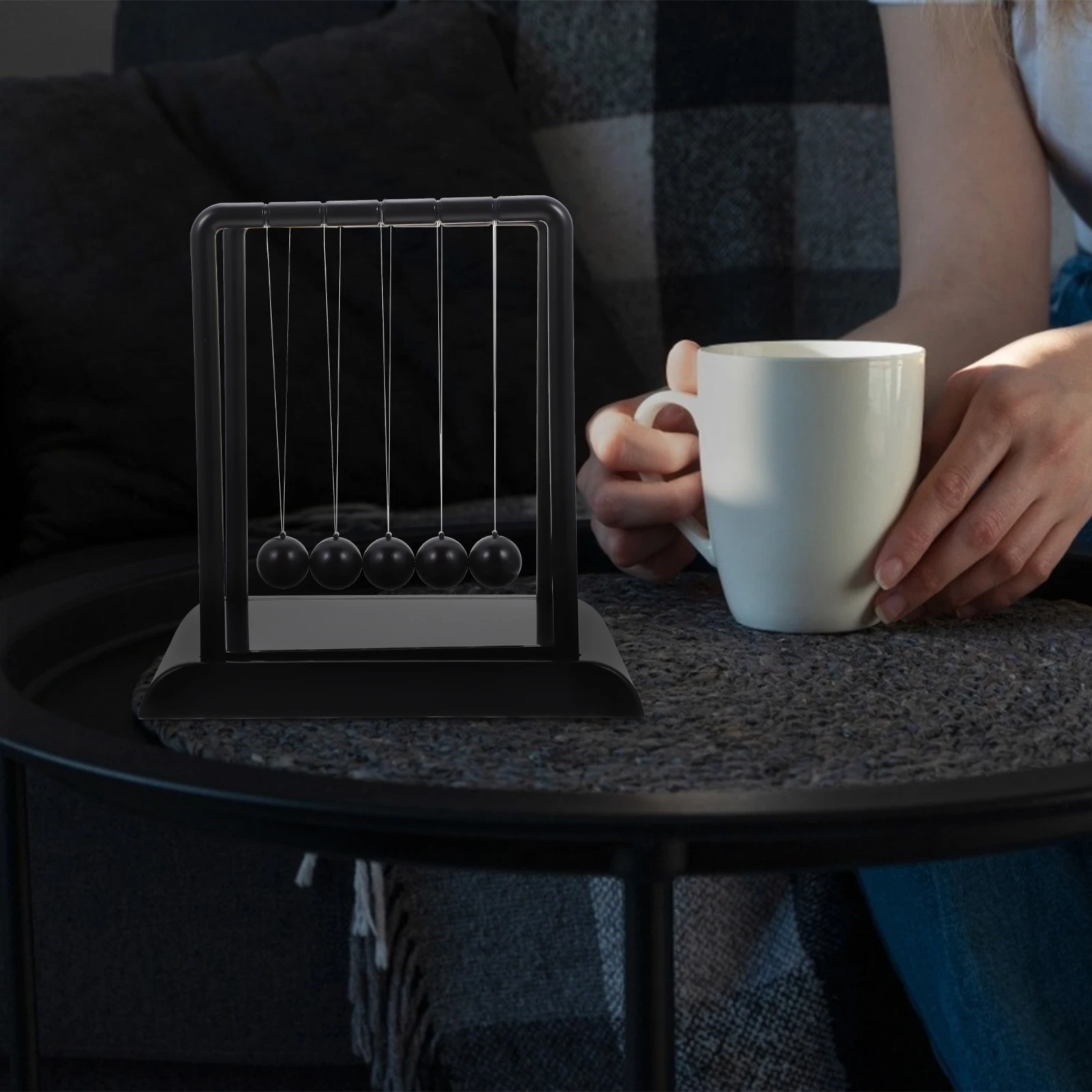 

Balance Ball All Black Chic Desktop Decoration Scientific Energy Conservation Home Office Adorn Creative Physics