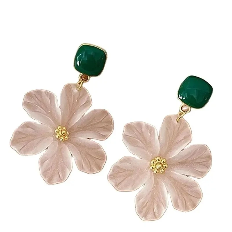 White Flower Charm Square Metal Green Epoxy Drop Earrings For Women Bohemia Romantic Camellia Flower Dangle Earrings Luxury image 3