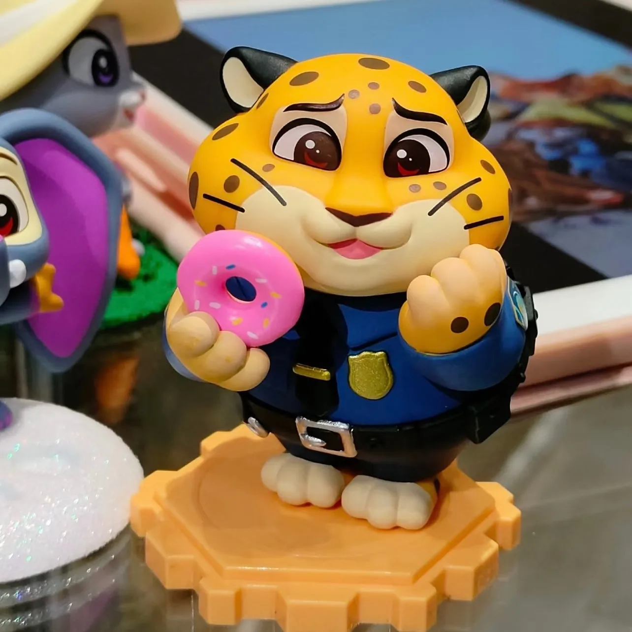 

Hottoys Cosbi Disney Zootopia Коллекция Мини Слепая Коробка Аниме Фигурка Джуди и Ник Коллекция Украшения Модель Игрушка Подарок На День Рождения