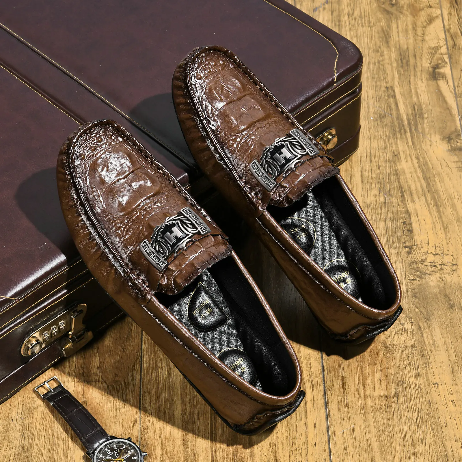 高級新本革メンズシューズ厚底ワニスタイルモカシンメンズローフ - Men'S Fashion Loafers Shoes のレビューと価格