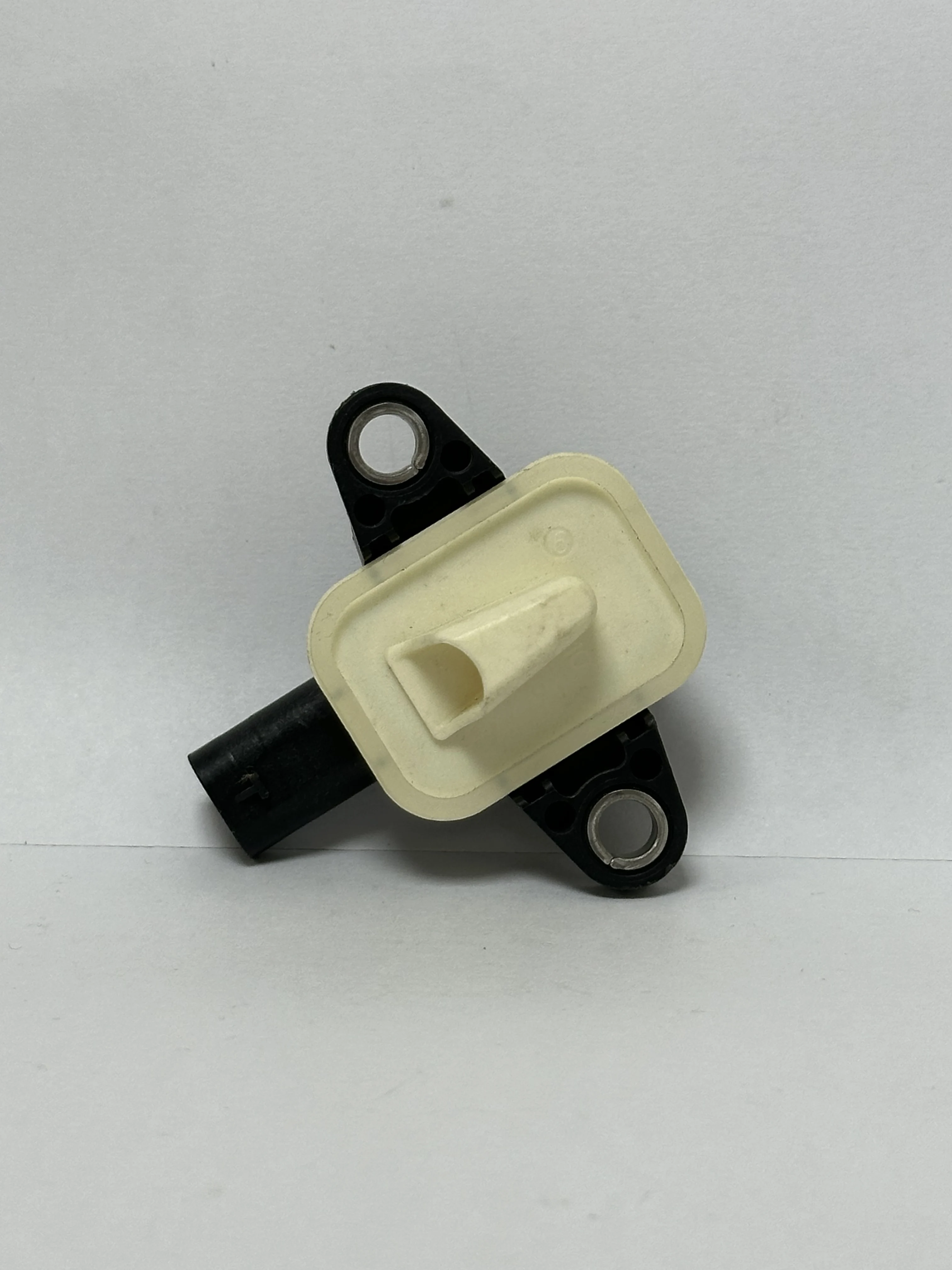 4H0955557 4H0955557A Crash Sensor Airbag Sensor For Audi A6 A7 A8 Quattro S6 S7 S8 Porsche Macan
