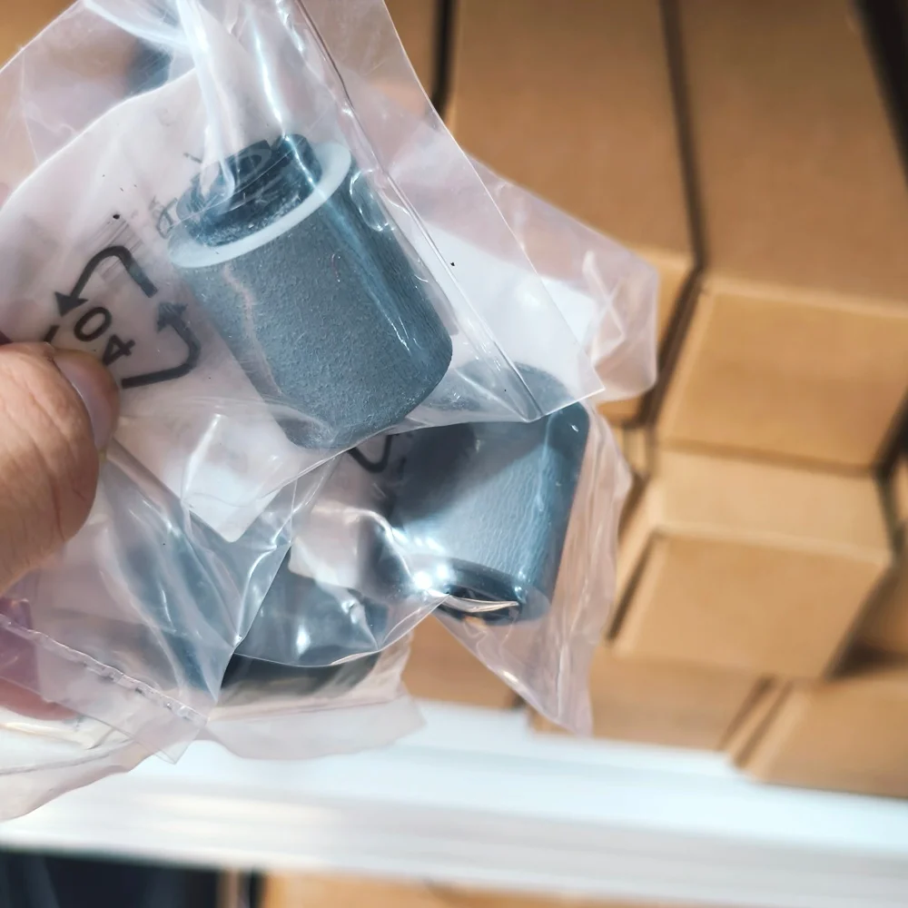 

6LA06886000 6LA06828000 Комплект ролика подачи захвата для TOSHIBA 550 555 556 650 655 656 755 756 810 855 856 520 523 557 600 603