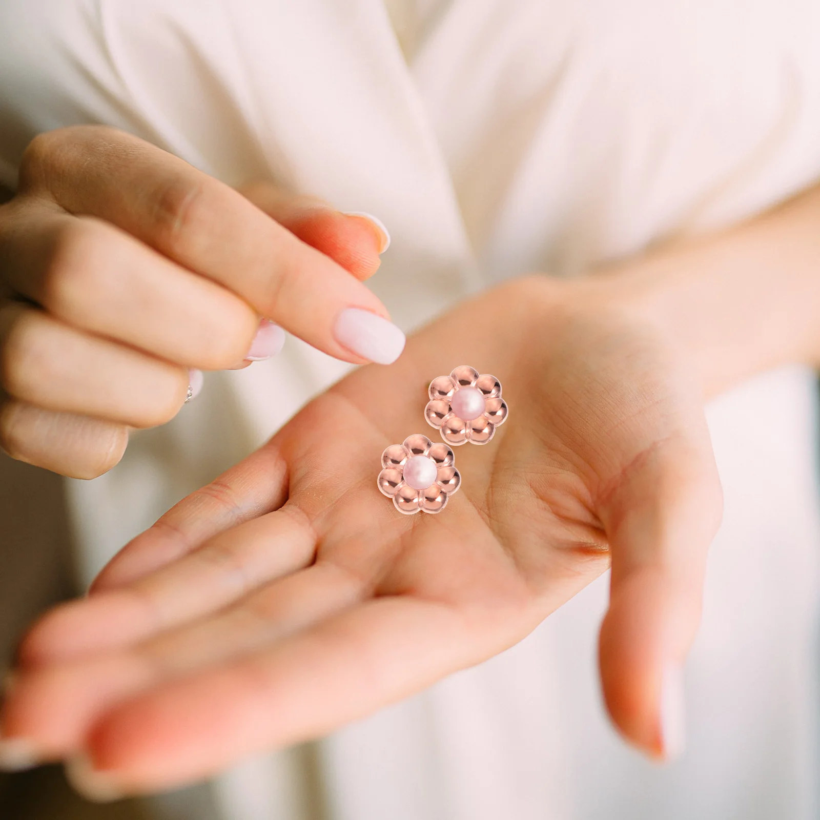 

2000Pcs Flower Shape Beads for DIY Jewelry Necklace Bracelet Making Creative Plastic Beads Decorative Craft Supplies