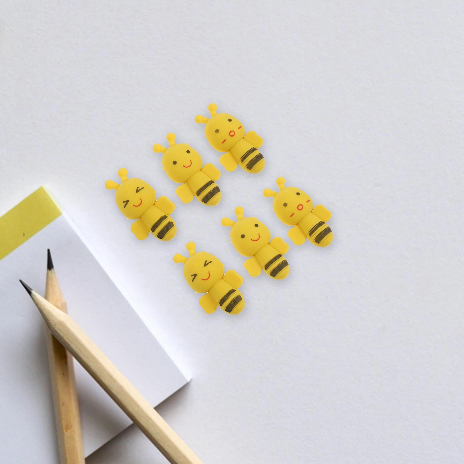 30 قطعة محايات على شكل نحلة لممتعة ممحاة مطاطية السائبة الكرتون الطلاب القرطاسية هدية رياض الأطفال أداة التعلم الأصفر